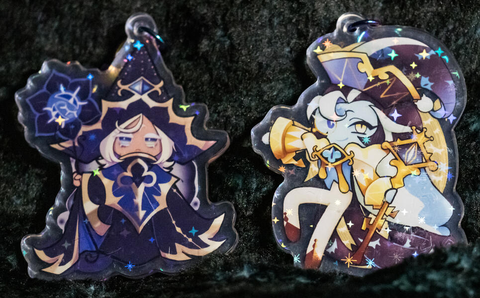 Cookie Run Kingdom Flippable Acrylic Keychains (back side) Cookie Run Kingdom Flippable Acrylic Keychains (back side)